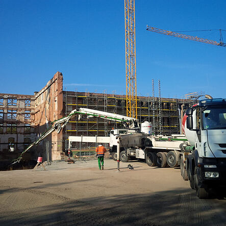 IMG_20160503_082746_Zentrale Universität