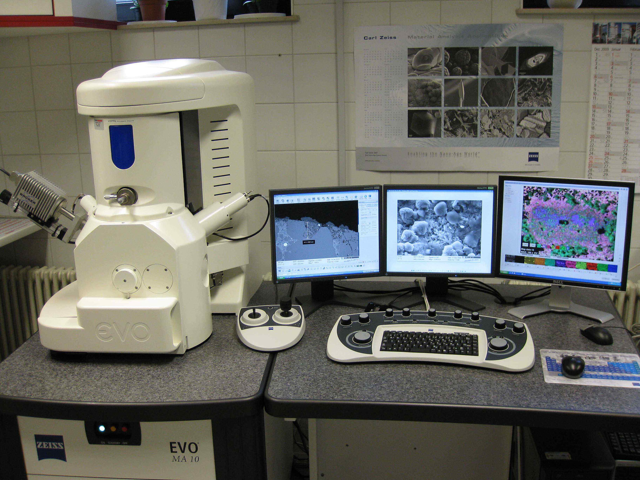 Abbildung 1: Rasterelektronenmikroskop der Firma Zeiss mit EDX-Analyse der Firma Bruker am F&E-Standort Karlstadt