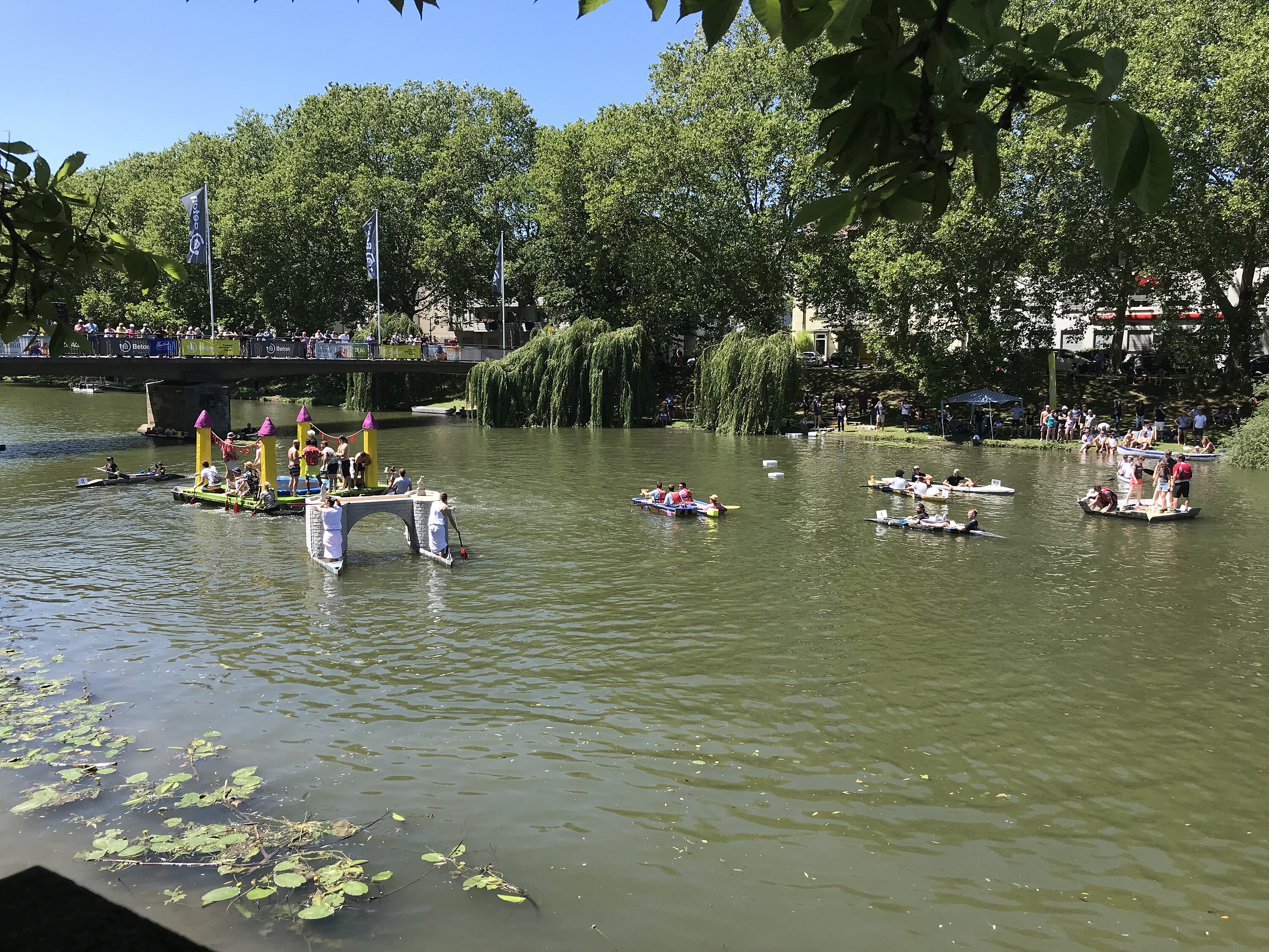 Regattastrecke am Neckar in unmittelbarer Nähe der Buga
IZB