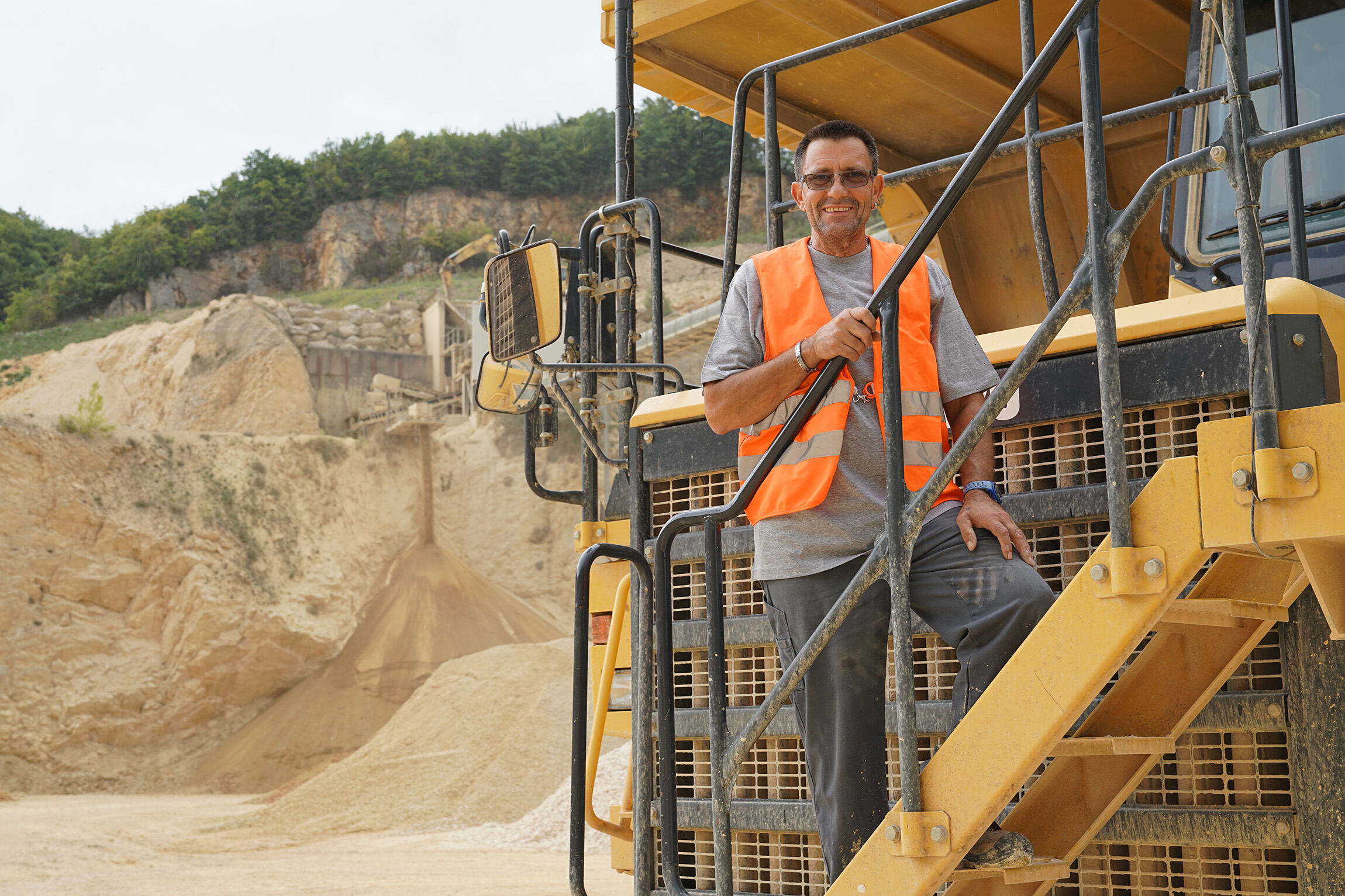 Bruno Barth – SCHOTTER Construction Equipment Operator