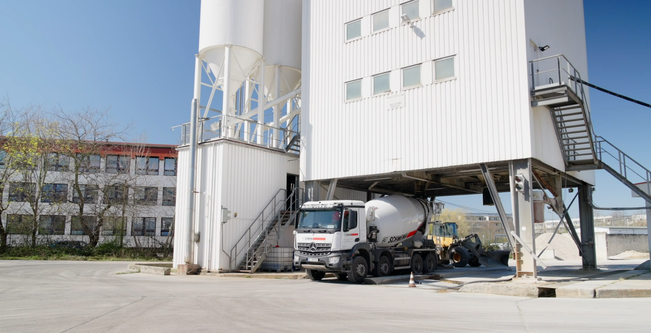 2025-05-30 08_40_17-250527_R-Beton_Final_neu.mp4 - VLC media player